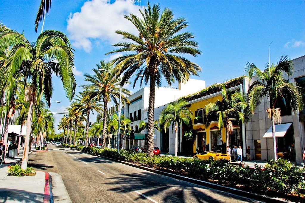 Beverly Hills, Moving to Los Angeles