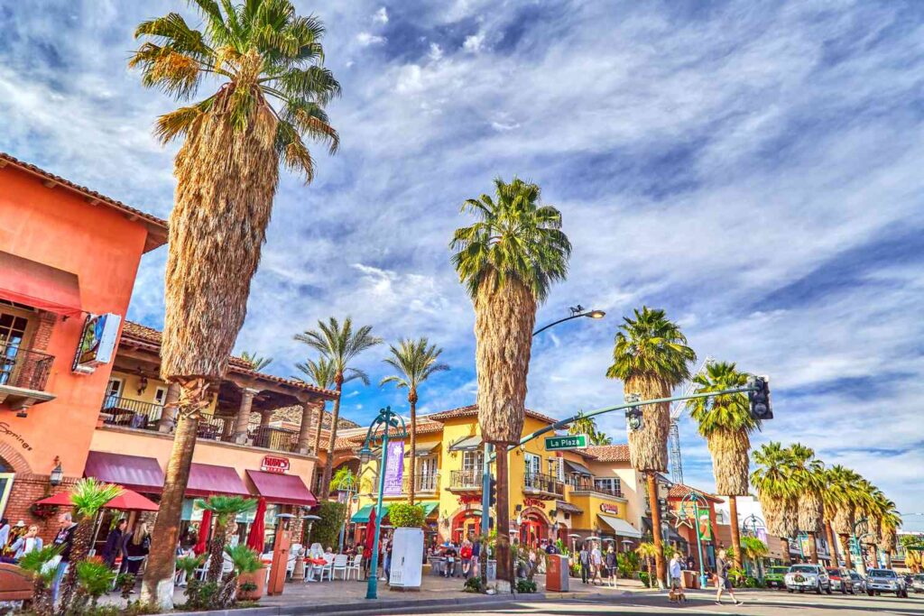 Palm Springs, Moving to Los Angeles
