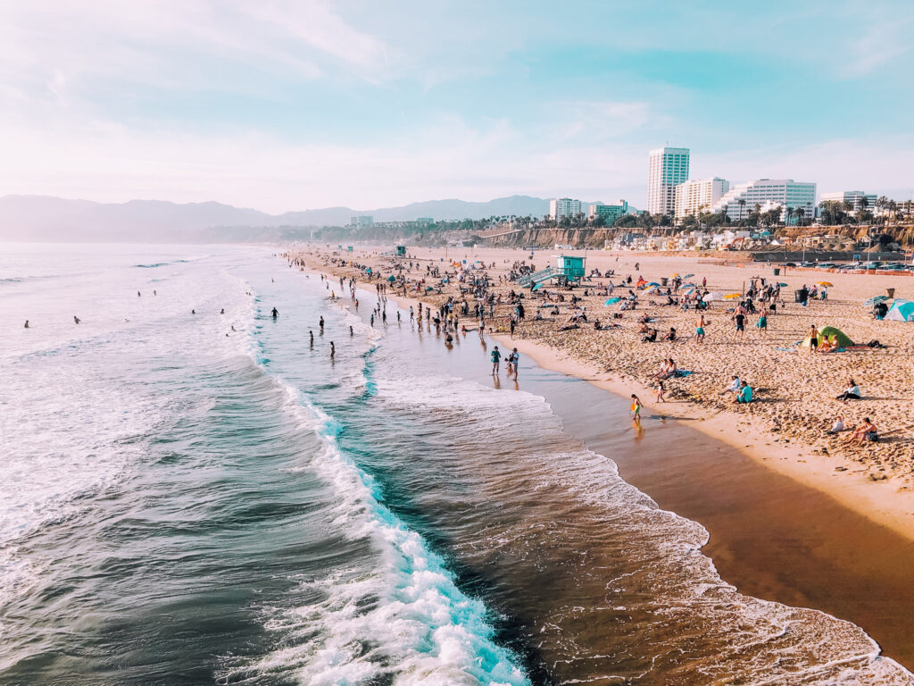 Santa Monica, Moving to Los Angeles